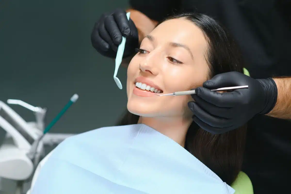 7 COMMON COSMETIC DENTISTRY PROCEDURES FOR A BETTER SMILE